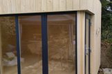 Oficina prefabricada de madera PREMIUM (Aislada PLUS, 34 mm + revestimiento), 5x3 m, 15 m² customer 3