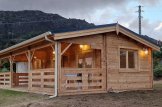 Caseta de madera con porche AMELIA (44 mm), 32 m² + 20 m² customer 1